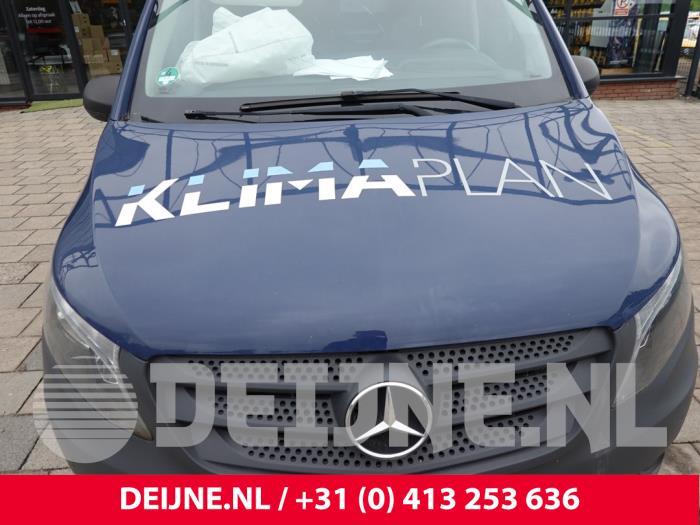 Mercedes Vito Motorhaube O304223