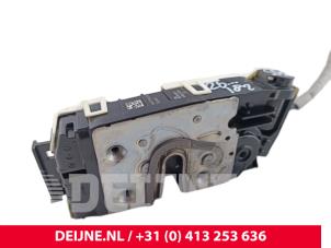 Mercedes Vito Schiebetür Schließmechanik rechts O304253 foto 3