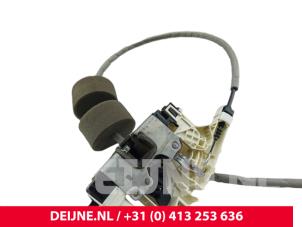 Mercedes Vito Schiebetür Schließmechanik rechts O304253 foto 2