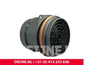 Mercedes Vito Luchtmassameter O304257 foto 3