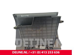 Volkswagen Caddy Glovebox O304465 photo 3