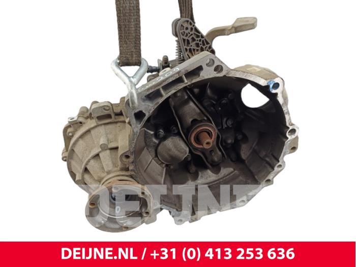 Volkswagen Caddy Getriebe O304518