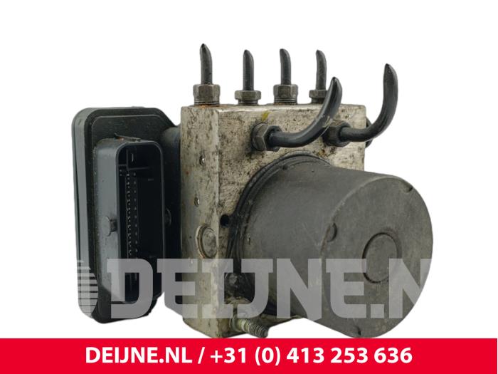 Gebruikte ABS Pomp Iveco New Daily VI 33S16, 35C16, 35S16 Prijs € 484,00 Inclusief btw aangeboden door van Deijne Onderdelen Uden B.V.