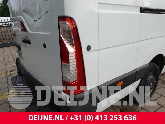 Opel Movano Rücklicht rechts O304632