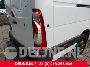Opel Movano Bumperhoek rechts-achter O304646 foto 2