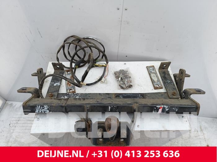 Opel Movano Anhängerkupplung O304734