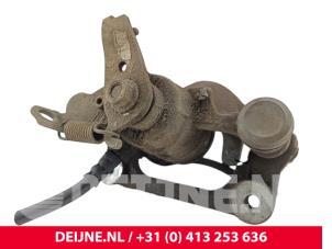Opel Movano Rear brake calliper, right O304701 foto 3