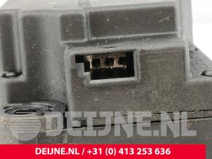 Volvo V40 Heizventil Motor O304796 foto 3