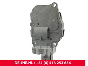Volvo V40 Heizventil Motor O304803 foto 2