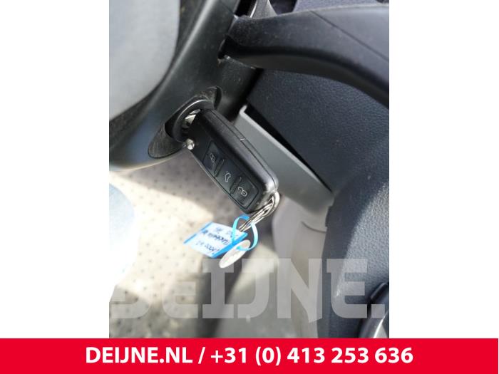 Volkswagen Transporter Zündschloss+Schlüssel O304857