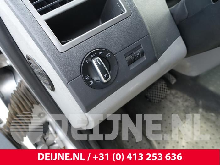 Volkswagen Transporter Licht Schalter O304860