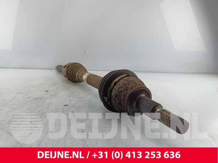 Gebruikte Steekas rechts-voor Ford Transit Connect (PJ2) 1.6 TDCi 16V 95 Prijs € 108,90 Inclusief btw aangeboden door van Deijne Onderdelen Uden B.V.