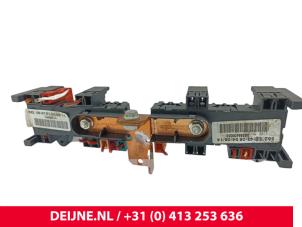 Mercedes Vito Fuse box O305051 photo 2