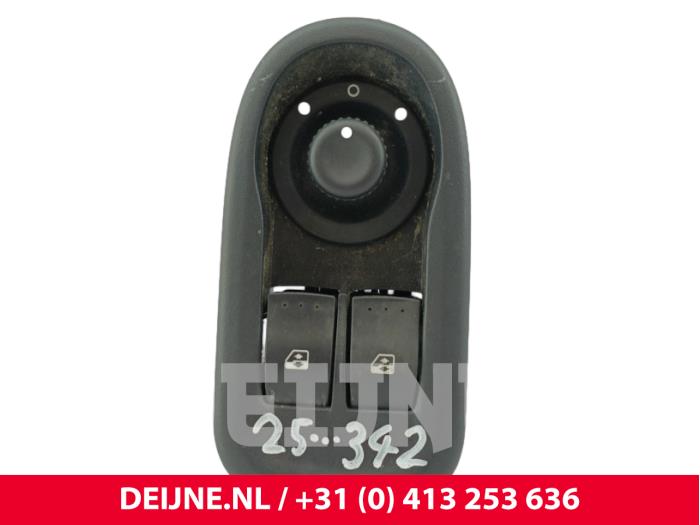 Opel Movano Electric window switch O305077