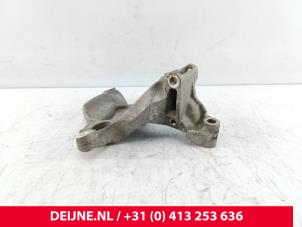 Volkswagen Crafter Aircopomp Steun O305100 foto 2