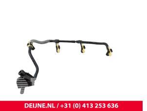 Renault Master Fuel return line O305125 photo 2