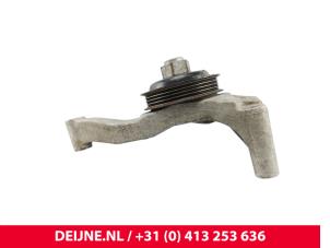 Volkswagen Crafter Cooling fan housing O305138 photo 2