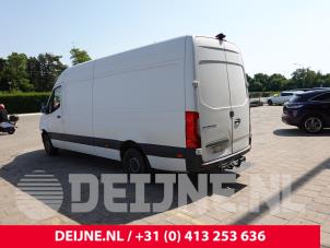 Mercedes Sprinter Stoßstange hinten O305301 foto 2