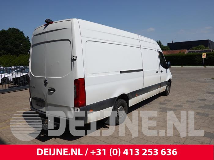 Mercedes Sprinter Stoßstangenecke rechts hinten O305314