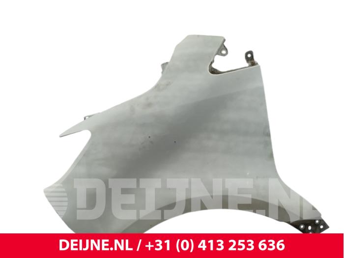 Mercedes Sprinter Kotflügel links vorne O305358
