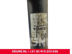 Mercedes Sprinter Rear shock absorber, right O305360 photo 3
