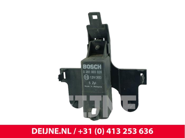 Volkswagen Crafter Glow plug relay O305405