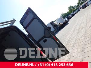 Volkswagen Crafter Minibus/van rear door O305431 photo 2