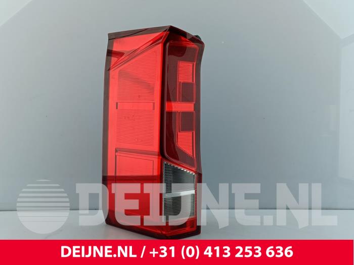 Volkswagen Crafter Achterlicht links O305432