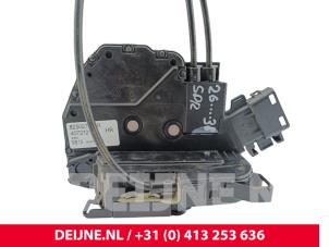 Opel Vivaro Schiebetür Schließmechanik rechts O305602 foto 2