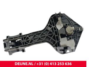 Mercedes Sprinter Türgriff 2-türig links O305605 foto 2