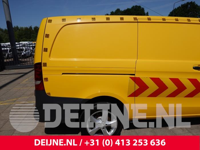 Mercedes Vito Schiebetür Schiene rechts O305748