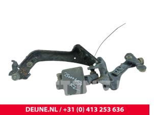 Renault Trafic Schiebetürrolle rechts O305818 foto 2