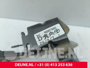 Toyota Pro-Ace Schiebetürrolle rechts O305830 foto 2