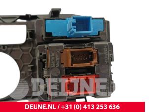 Volkswagen Crafter Dashboard frame O305947 photo 3
