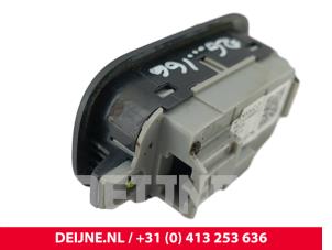 Lynk & Co 01 Instapverlichting O305963 foto 2
