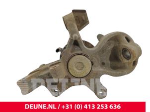 Mercedes Sprinter Fusee links-voor O306007 foto 2