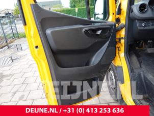 Mercedes Sprinter Tür 2-türig links O306014 foto 2