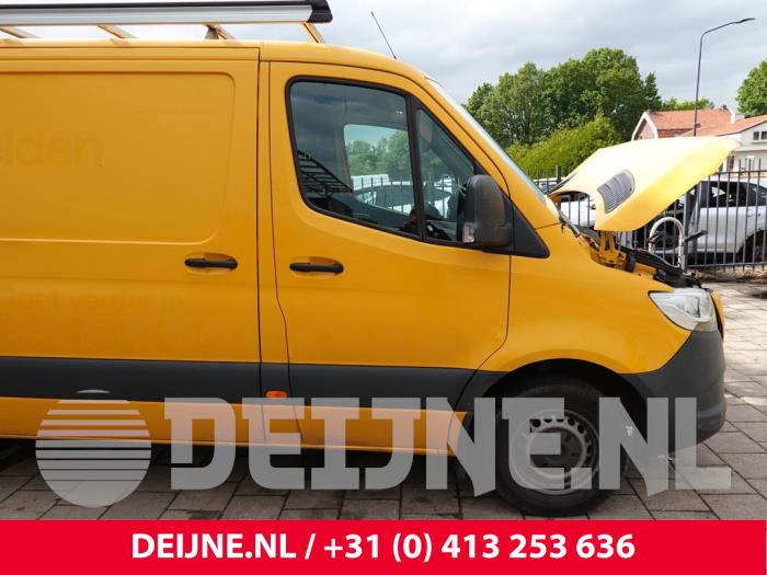 Mercedes Sprinter Portier 2Deurs rechts O306015