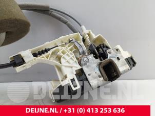Mercedes Vito Schiebetür Schließmechanik rechts O306071 foto 3