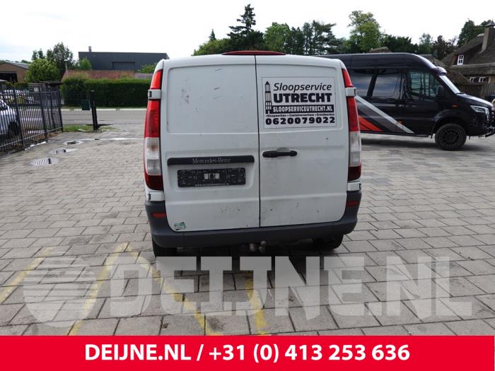 Mercedes Vito Hecktür Bus-Lieferwagen O306283