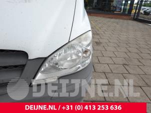 Mercedes Vito Koplamp links O306321 foto 2