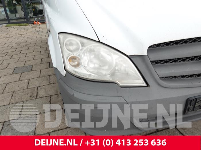 Mercedes Vito Scheinwerfer rechts O306322