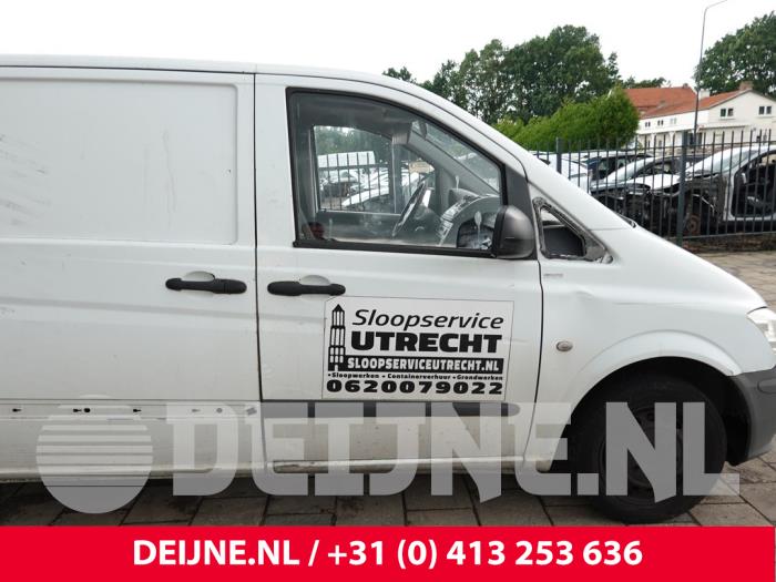 Mercedes Vito Portier 2Deurs rechts O306334
