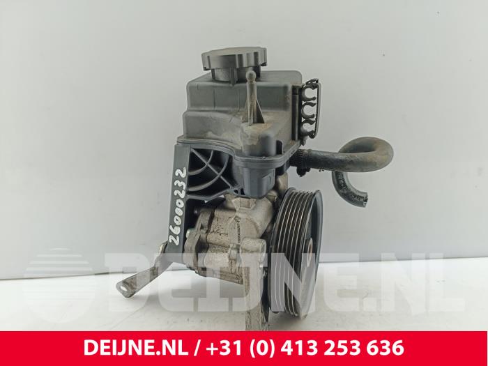 Mercedes Vito Stuurbekrachtiging Pomp O306363