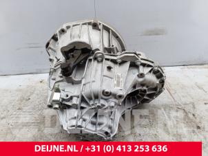 Renault Master Getriebe O306555 foto 3