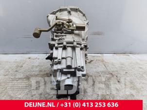 Renault Master Versnellingsbak O306558 foto 4