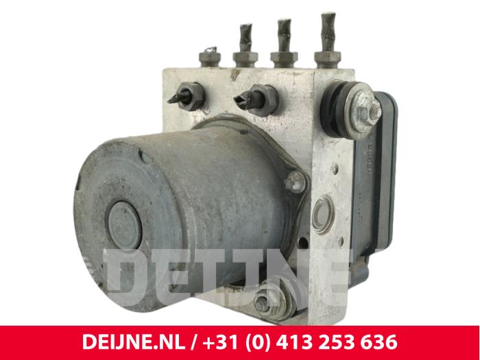 Gebruikte ABS Pomp Volkswagen Crafter 2.0 TDI 16V Prijs € 163,35 Inclusief btw aangeboden door van Deijne Onderdelen Uden B.V.