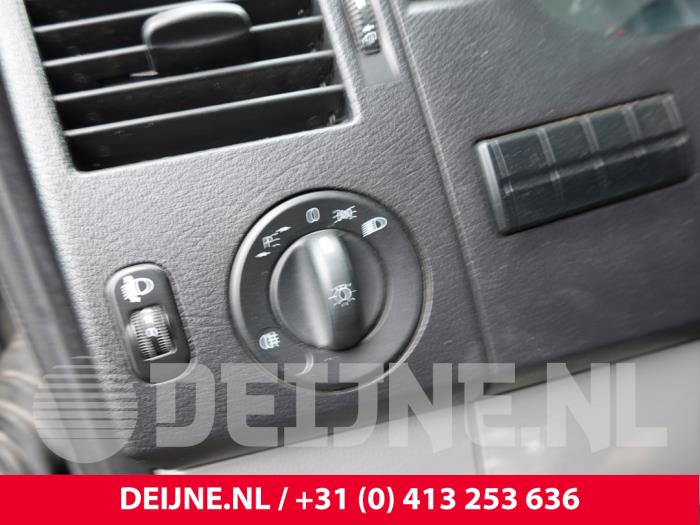 Volkswagen Crafter Licht Schalter O306628