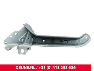 MG EHS Koplampframe links O306730 foto 2