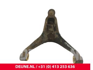Iveco New Daily Draagarm onder links-voor O306772 foto 2